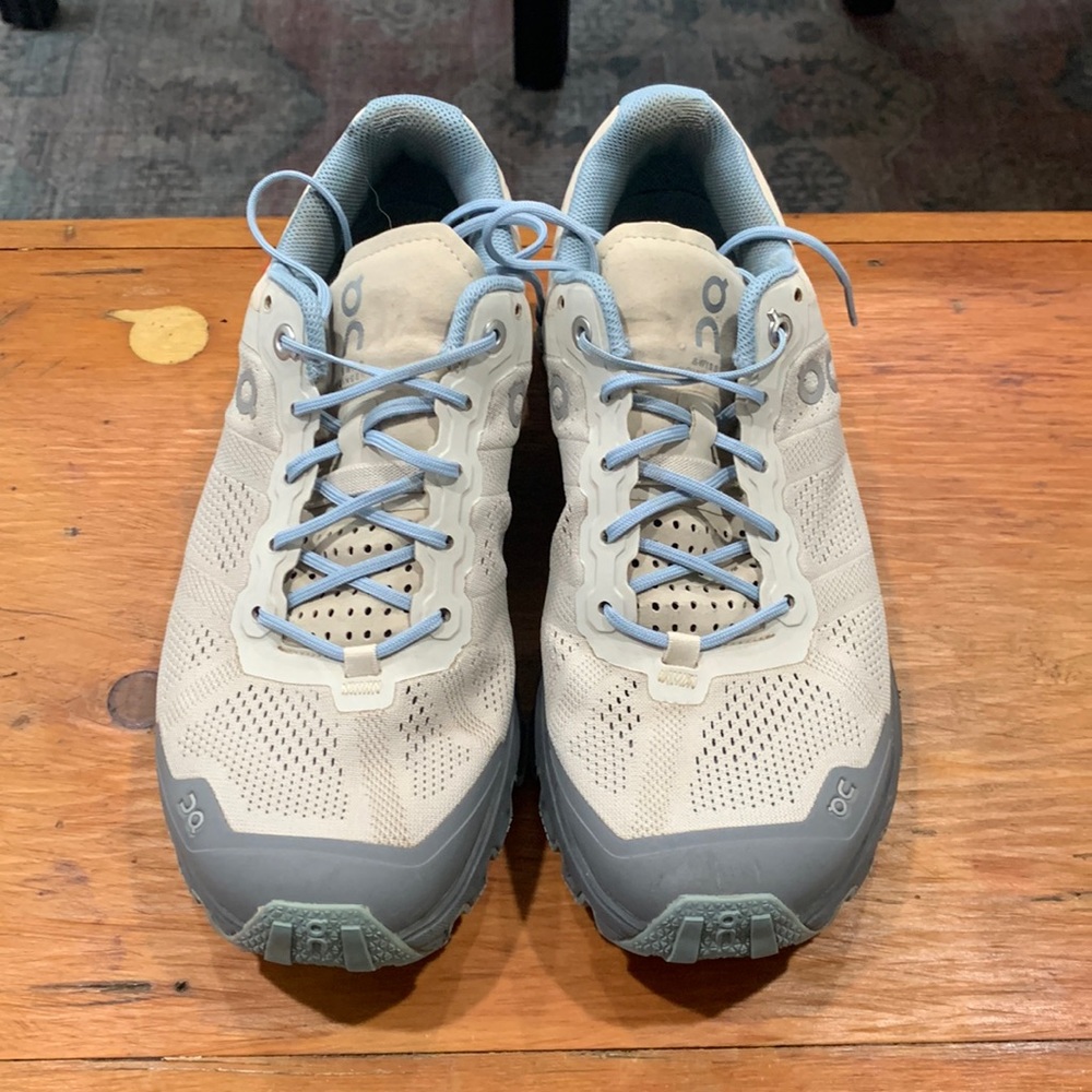 ON trail running shoes